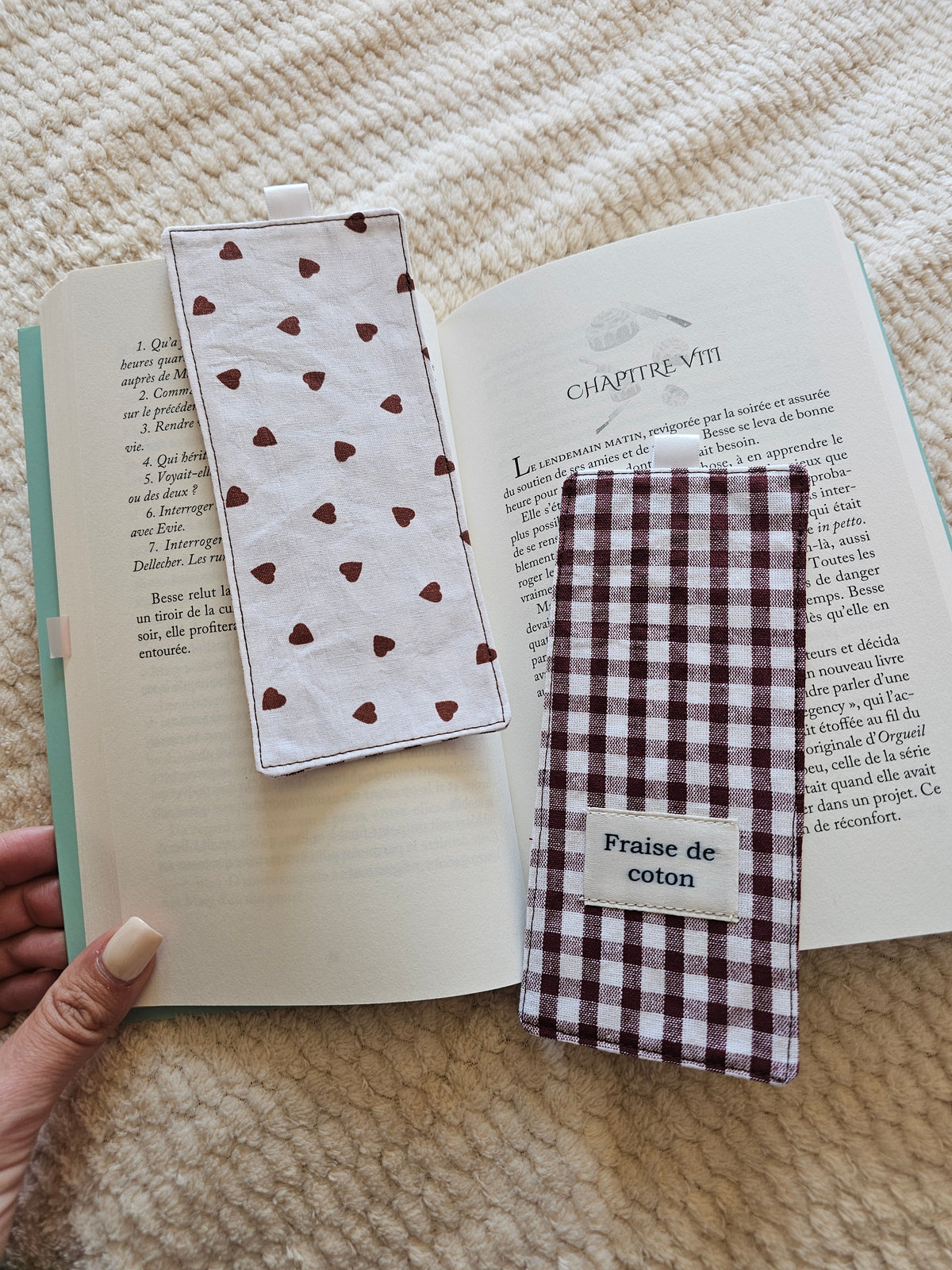 Marque-page Petits coeurs chocolat