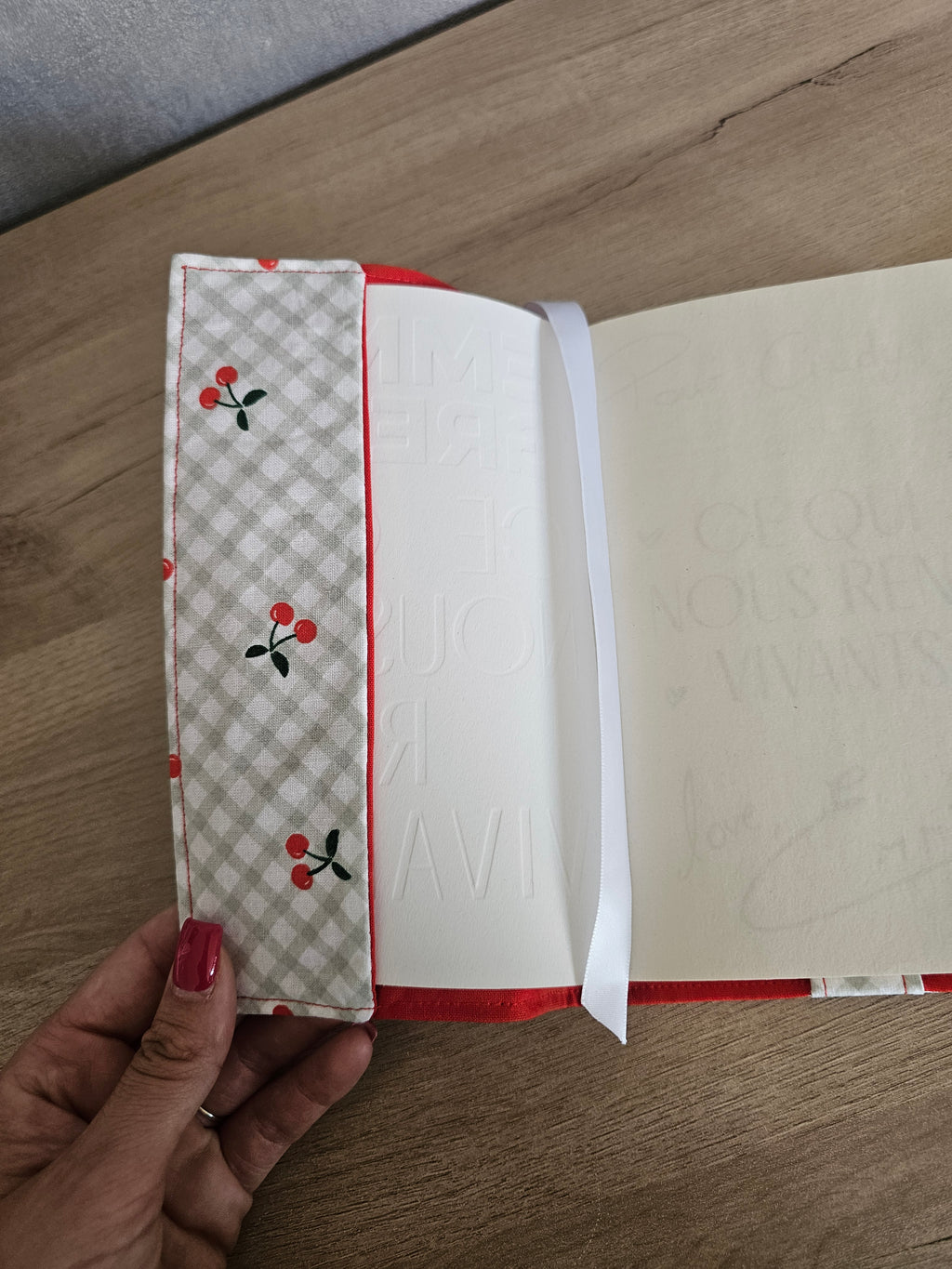 Protège-livre de poche Cerise