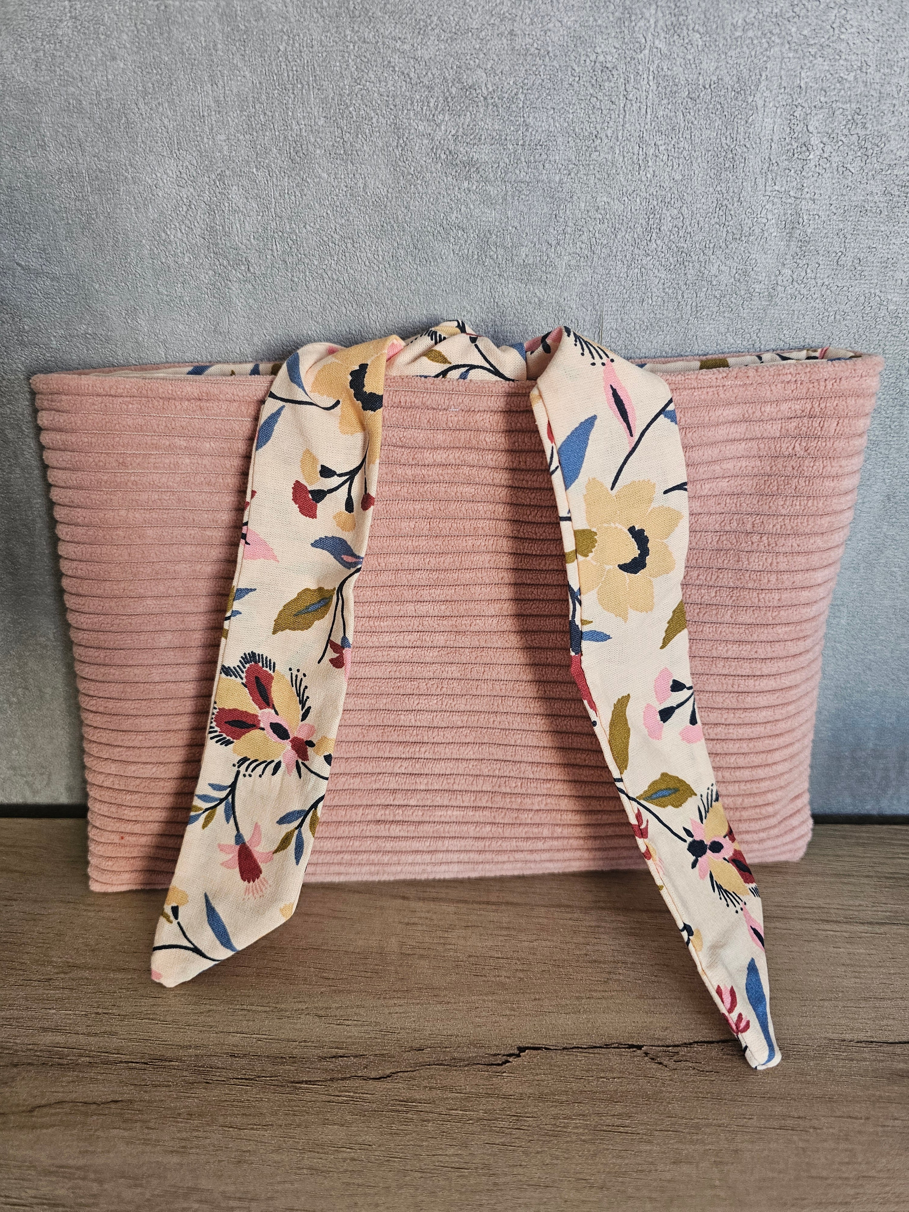 Pochette à livre format poche en stock