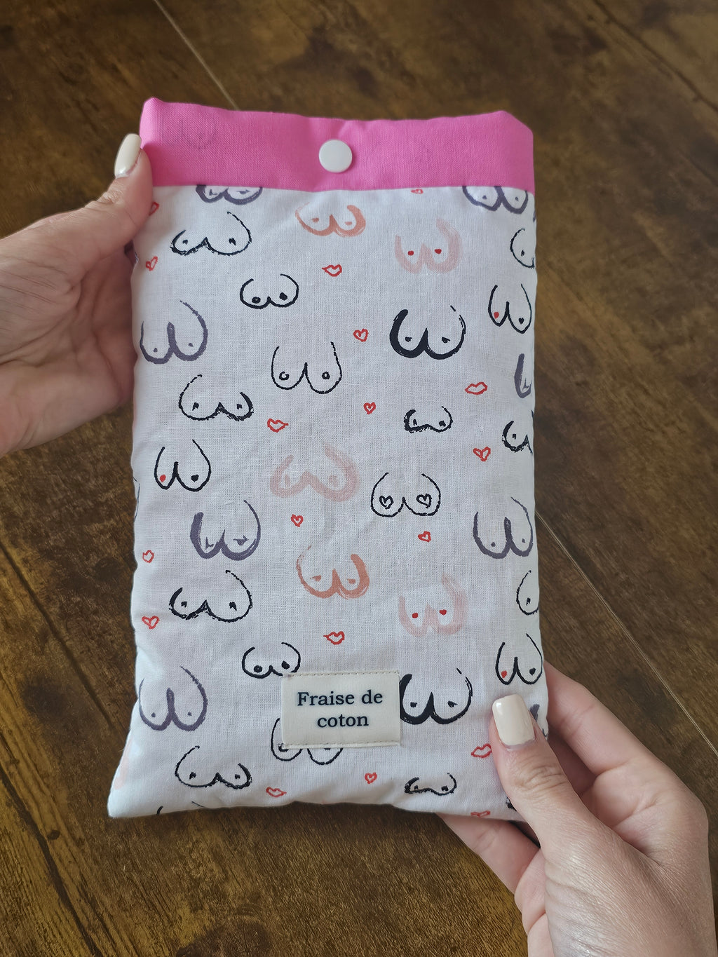 Pochette à livre de poche Palpe moi