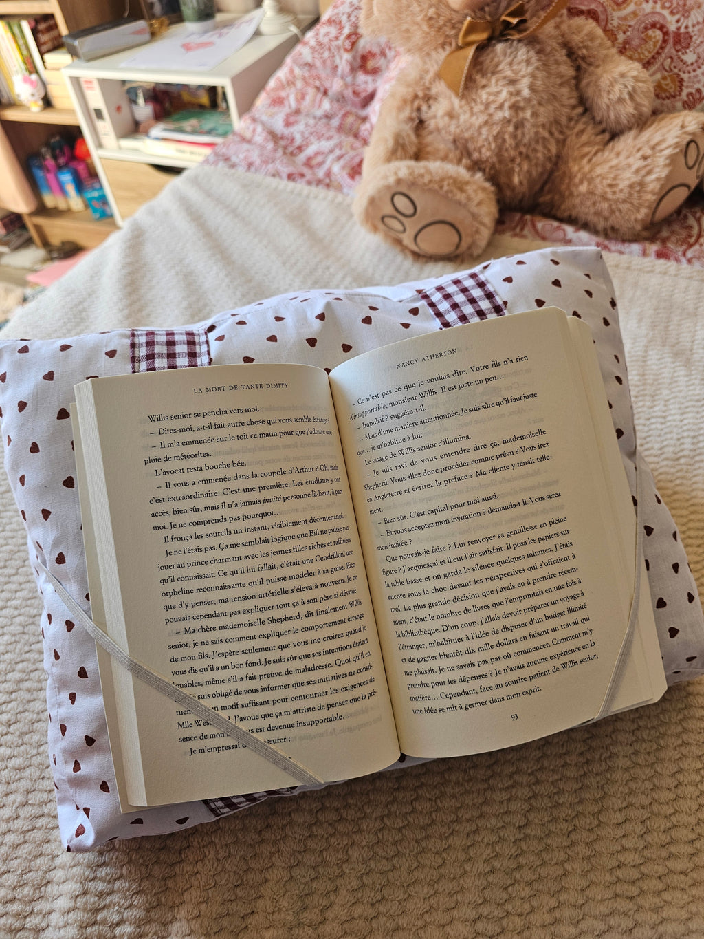 Coussin de lecture Petits coeurs chocolat