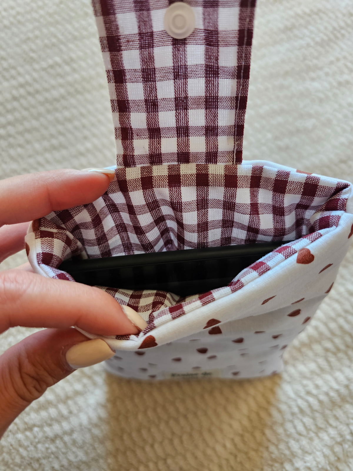 Pochette à liseuse Petits coeurs chocolat