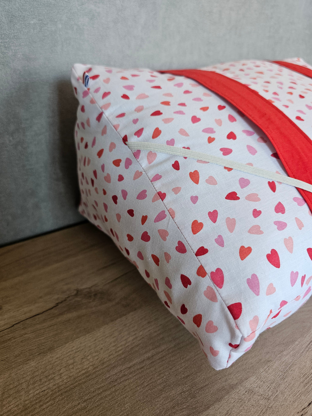 Coussin de lecture Petits coeurs