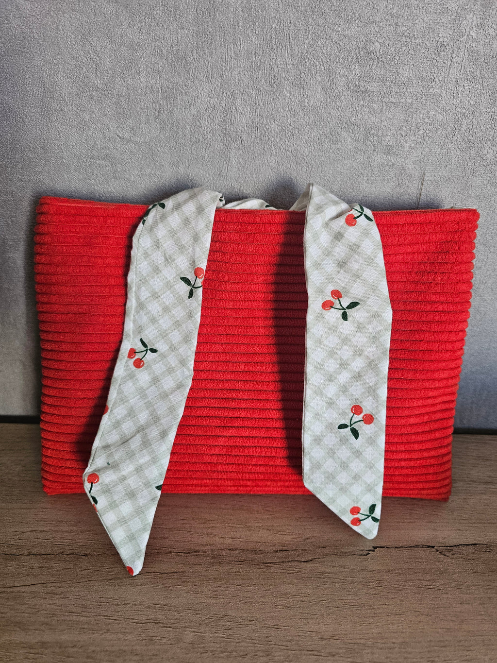 Pochette à livre format poche en stock
